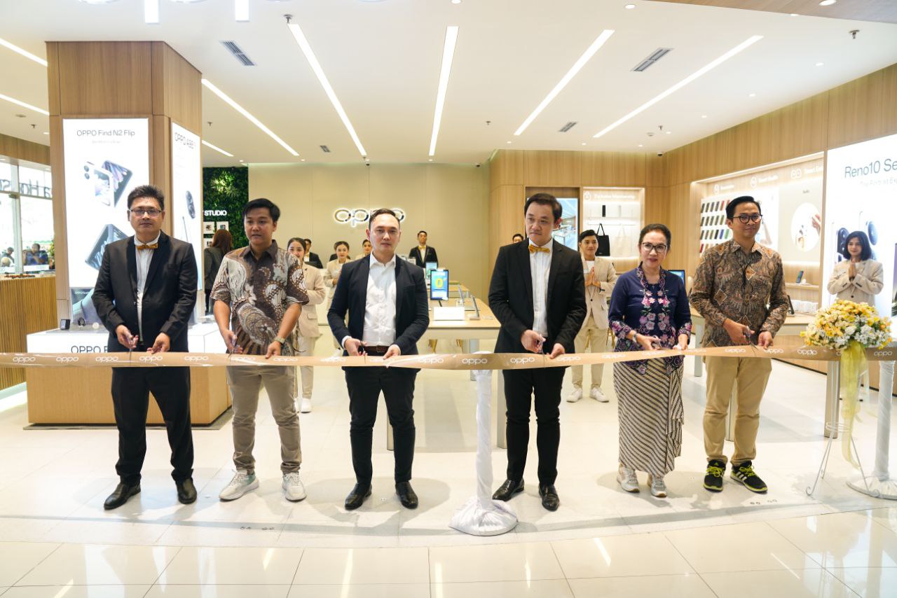 Hadirkan OPPO Experience Store, OPPO Indonesia Bidik Pangsa Pasar Jawa Timur